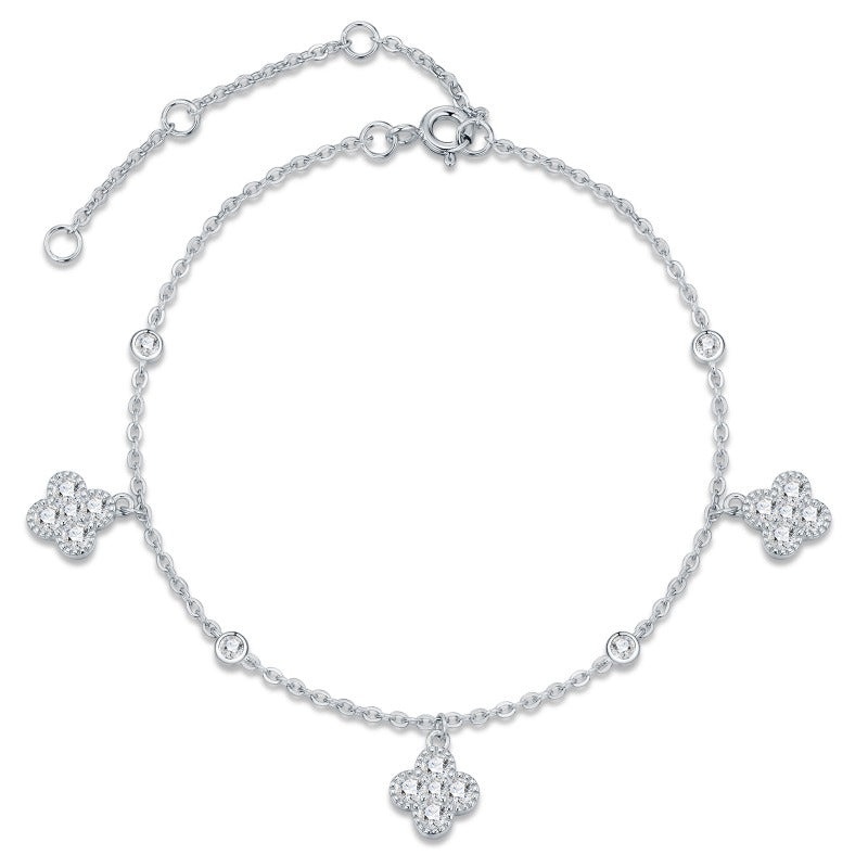 1.5 CTW Moissanite Clover Bracelet in S925 Silver