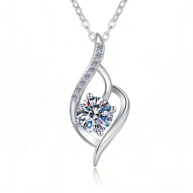The Ethereal Wave Moissanite Twist Necklace – 1ct Collarbone Chain