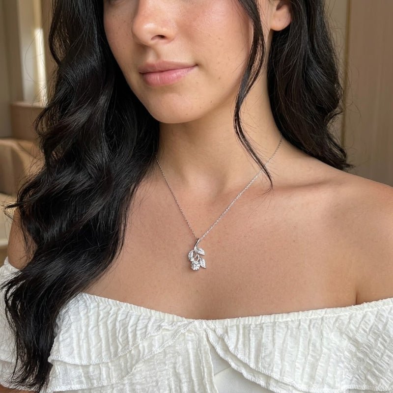 The Verdant Promise – 1.2ct Moissanite Vine Pendant
