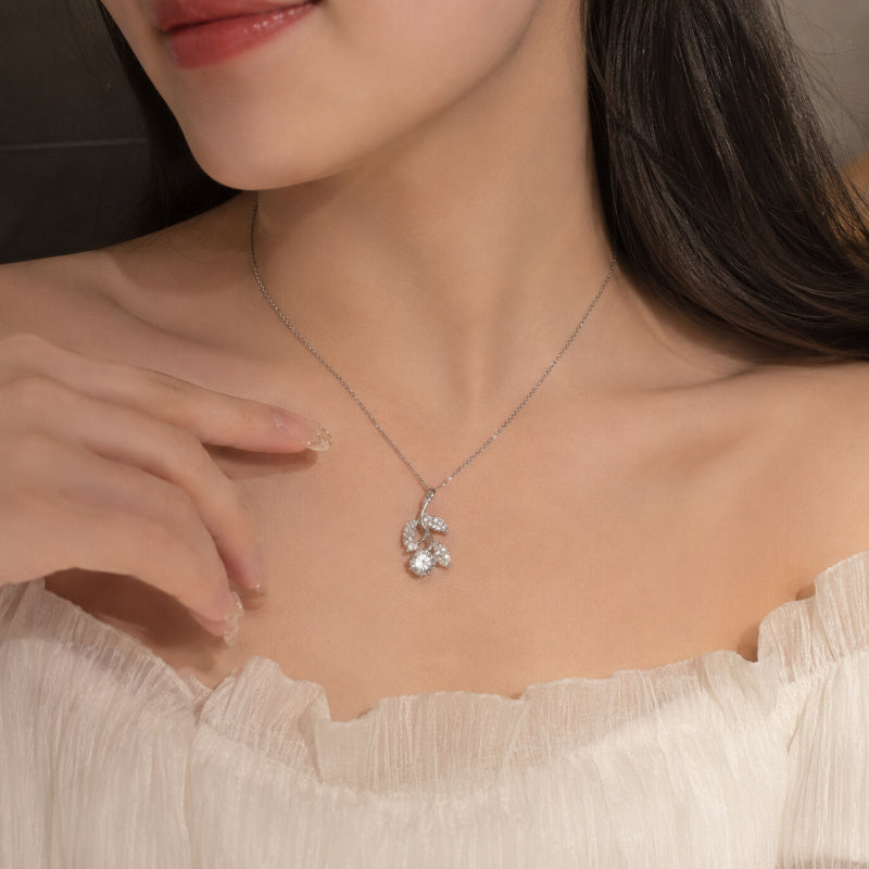 The Verdant Promise – 1.2ct Moissanite Vine Pendant