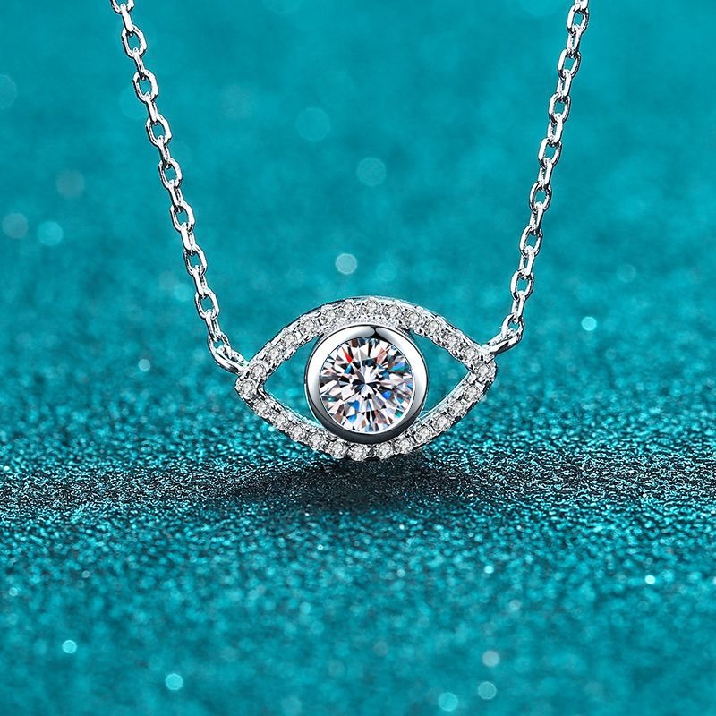 The Iris Alignment – Luxury Moissanite Evil Eye Necklace