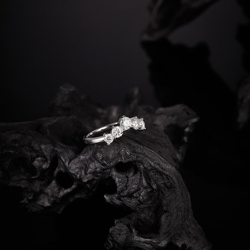 Five-Stone Curved Moissanite Stackable Ring in S925 Sterling Silver